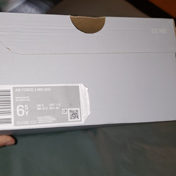 Brand New Air Force Ones - Picture 7 of 7
